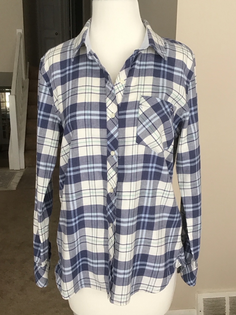 Vineyard Vines Blue and White Plaid Button-Down Shirt
